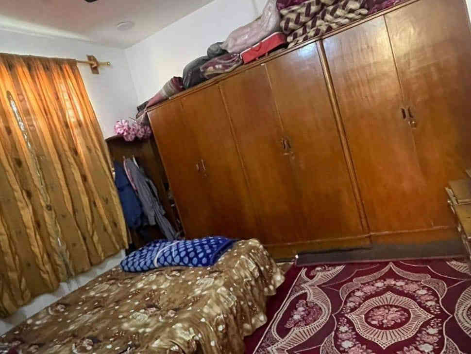 دار سكني للبيع مساحته125مربع العنوان ورديه ابو كيره
يتكون من غرفه كلدور صاله مطبخ مع مجمع صحيات داخلي وخارجي مع منور خلفي
نقص البيت البيتونه سندويج والمطبخ نقص جدران والسطح
طابو زراعي سند25

مكتب وعقارات الوارث
***********
