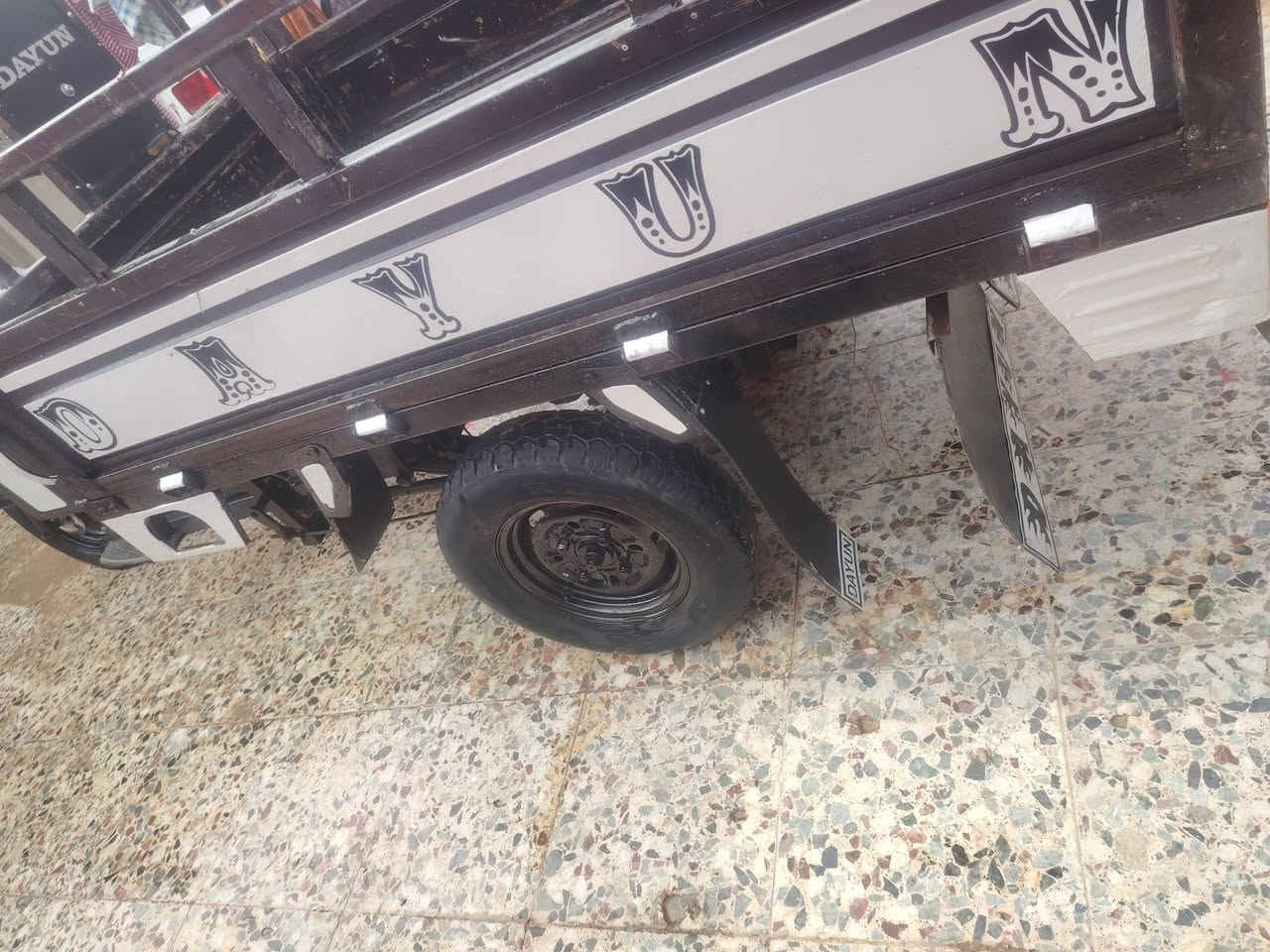 سلام عليكم ستوته للبيع موديل 16 أوراق مكان كوت شارع نفط رقم الهاتف، ***********
