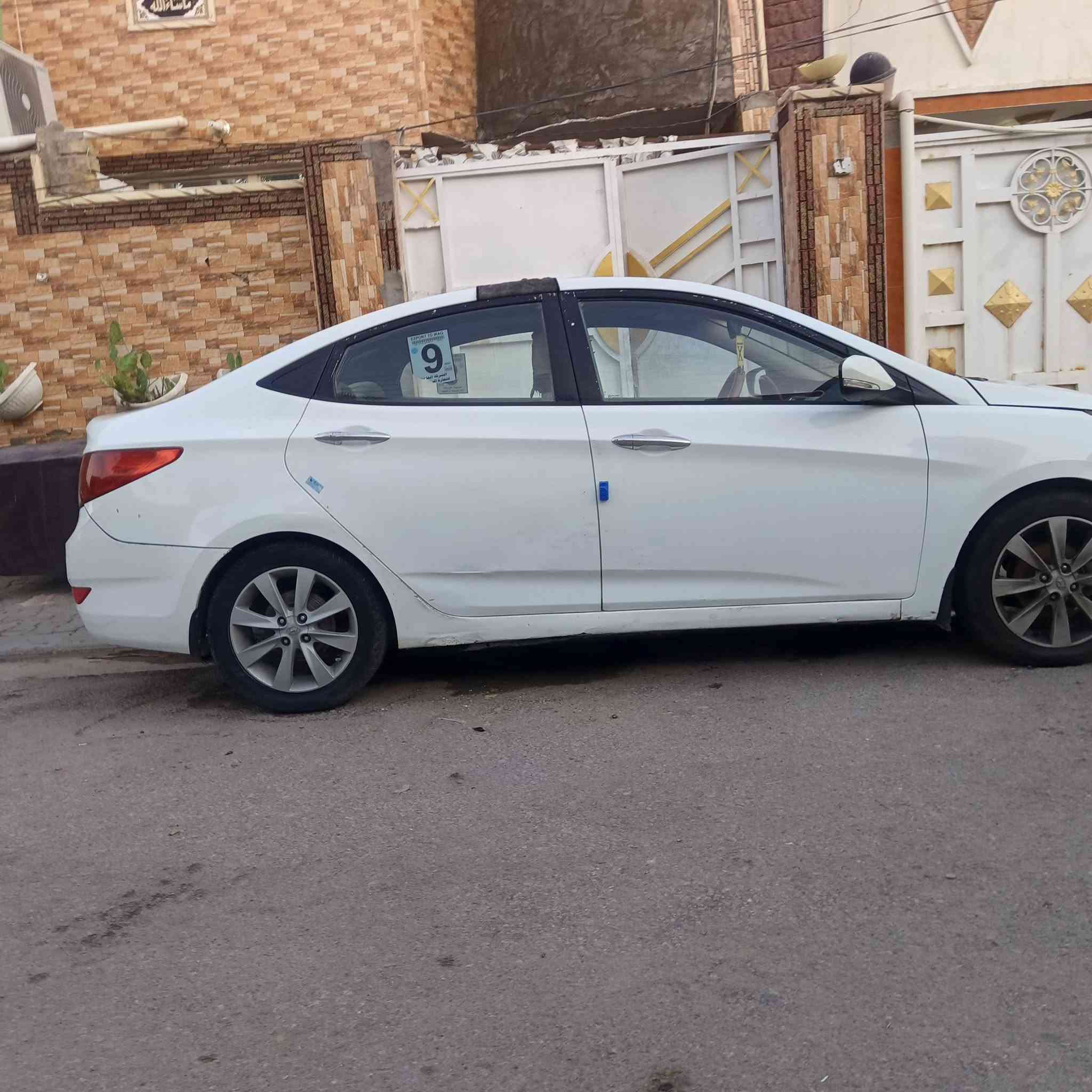 السلام عليكم
هونداي اكسن2013 خليجية محرك 1600 قطرتين 

السيارة بيها  جاملغ الخلفي بارد الموضح والدوسات  فقط مكفوله من الصبغ والدواخل

  الموصفات فول  

فتحه 

داخل لونين

اربعه دسك 

تحكم استيرن 

شاشه تاب ايباد 

كامرة 

ويل 16 خمسه ويل كب 

السعر 87 بيها مجال قليل 

رقم اربيل    

مكان السياره النجف 

رقمي ***********واتساب موجود
