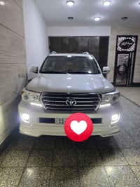 لاندكروزر • ٢٠١٤ • ١٢٧٠٠٠