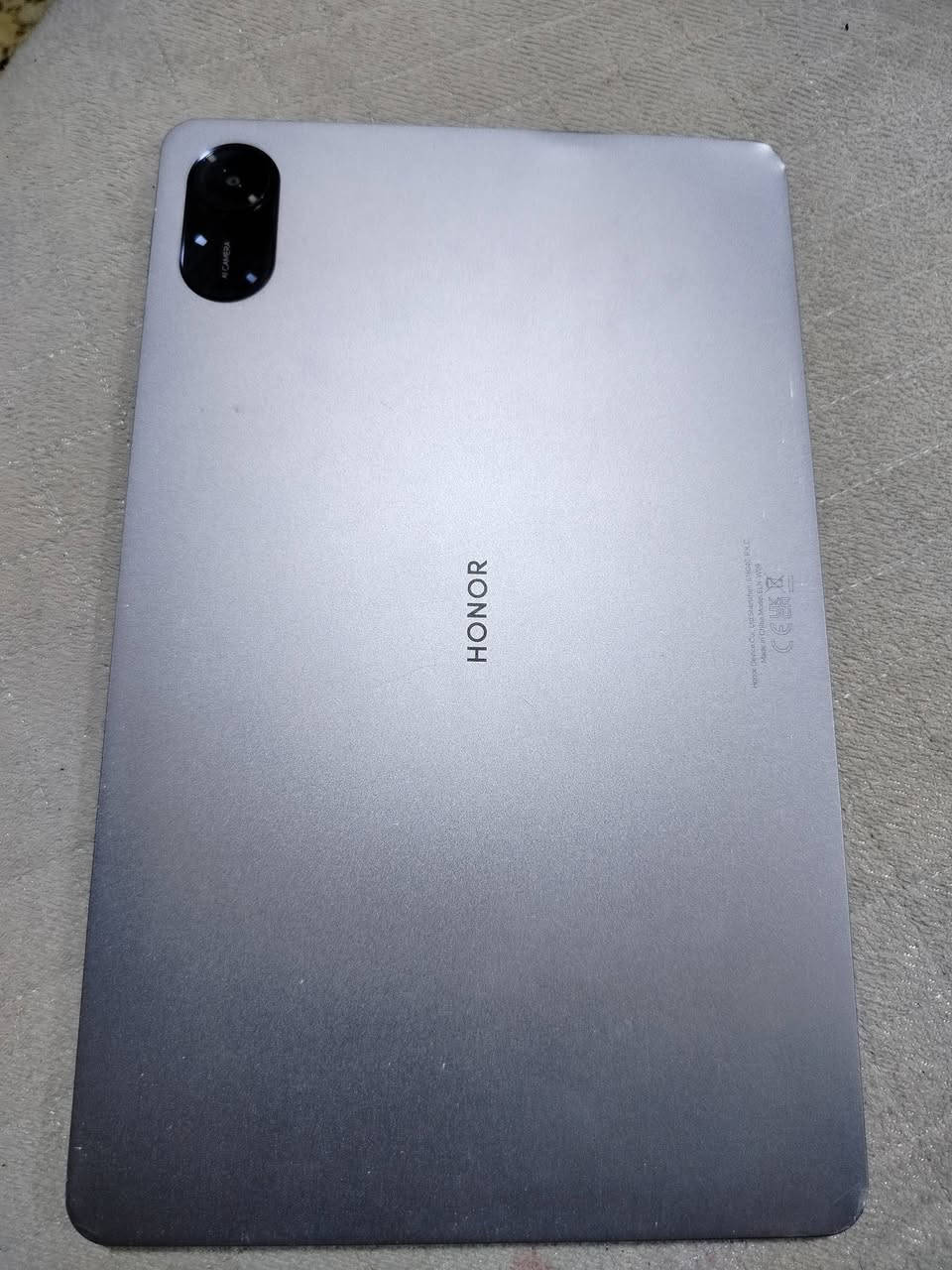 هونر باد x9
ذاكرة 128
جهاز نظيف جدا غراضة كاملة حافظة والباكيت واير شحن وبي لزكة ضد الكسر 
السعر 200 إلف
مكاني بغداد العامرية 
***********
