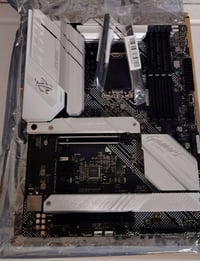 تحيه طيبه للجميع  السعر ٢٠٠ الف  متوفر مذر بورد للبيع انتل GEN 12 13 1...