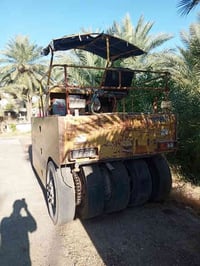 حادلات للبيع رقم وسنويه  وحده محرك بي وحده عادي الاتصال  07500397990. ...