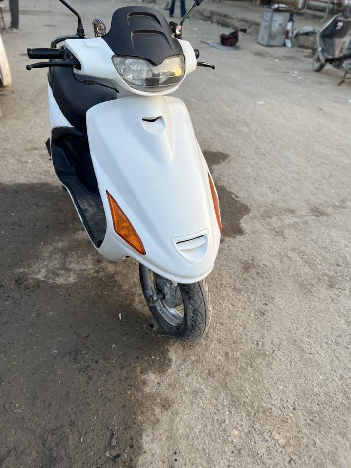 دراجة فراشة فحل ياباني للبيع
دراجة مال حاوية بعدها جديدة مامفتوحة تفحص وين ما يعجبك شلعة ومعدل قويه ونعومه ونكره سلف وهندر  وكهربائيات شغالة كلها وعداد سرعة وبانزين كله شغال 
وشرط قطرة دخان ما بيها ولا نضوح دهن مكفولة من العطل
دراجة حلوة كلش وبلعافيه علياخذها
سعرها 550 الف
مكانها ديوانية 
***********
