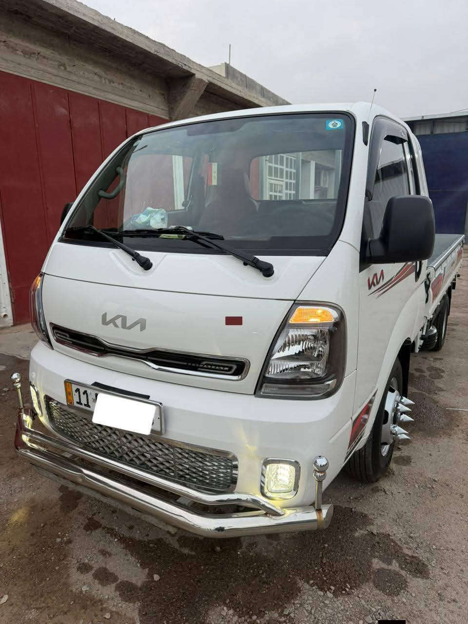 كيه فحل موديل 2025  مكينه 4000 تايرات محوره 14 مكينه مفتوح تانكي محور سياره جديده تخم تاير رقم بغداد انكليزي تحويل مباشر أو وكاله مكان ديالى بعقوبة سعر 210 بيهة مجال بسيط ***********
