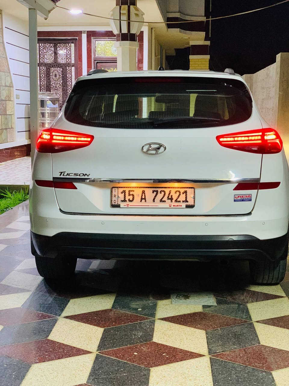 السلام عليكم  توسان للبيع موديل 19 فول مواصفات عدا البنراما خليجي 5عدسات السياره جديده بمعنا الكلمه   بيع او امراوس حسب القناعه مكفوله عدا شبر بل جاملغ الخلفي  محرك 2000   مكان السياره الرمادي   السعر 195   وبها مجال بسيط  ***********
