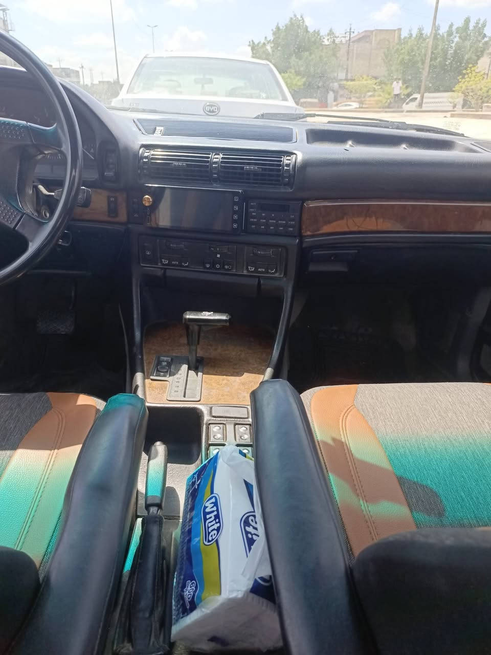 🔥 للبيع BMW 735 موديل 1992 🔥
✔️ اللون: أسود
✔️ كير: أوتوماتيك
✔️ المحرك: جديد
✔️ رقم بغداد
✔️ السنوية نافذة لغاية 2030
✔️ السيارة باسمي ونقل ملكية أصولي
✔️ صبغ عام للجمالية فقط
✔️ منظومة تبريد جديدة بالكامل، والتبريد ثلج ❄️
✔️ المروحة تدريجية 
✔️ السيارة ما بيها أي نقص، جاهزة للاستخدام وما تحتاج أي صرف.

المعاينة خير دليل، والجاد يتفضل يتواصل.

📍الموقع: بغداد حي الاعلام
💰السعر: (60)
📞 للتواصل: (***********)
