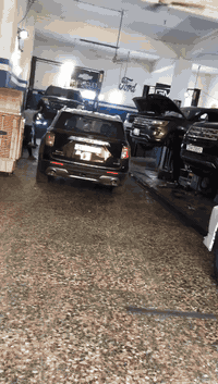 تحيه طيبه … نتشرف بيكم في مركز فورد سنتر الحاج عباس واولاده حيث تتوفر صيانه وقطع الغيار … 🌺جمله ومفرد🌺مع عروض مميزه للأسعار وضمان حقيقي مابعد البيع ….
♦️الحجز والاستفسار على العروض وأسعار القطع 
العنوان 👉👉👉👉
بغداد ساحه الطيران 
مدخل الشيخ عمر 
١٠٠ متر ع اليمين
للحجز والاستفسار 
***********
***********
***********
متوفر خدمه توصيل
 🚚 بغداد ٥ الاف + محافظات 
موقع المحل 
https://maps.google.com/?q=33.332054,44.412617 ♦️
