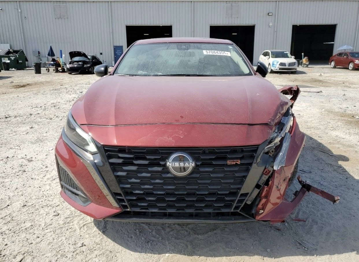 🔹السلام عليكم ..

🔹نوع السيارة …
‏♦️NISSAN - ALTIMA - SR - 2024

♦️تاريخ المزايدة غداً الأثنين بعد السادسة مسائاً
2026 - 2 - 16

♦️عداد المسافات - 4 الف ميل فقط .
♦️الاسطوانات - 4 سلندر .
♦️حجم المحرك - 2.5 .
♦️الوقود - بانزين .
♦️موقع السيارة - ___ .

♦️الأضرار  :- حسب الصور المرفقة  ..

🔹للدخول الى المزاد او شراء سيارة
🔹او اي استفسار يرجى التواصل مع …

🔹شركة الناصر للمزادات وتجارة السيارات🔹

♦️زياد الناصر -  ‭***********
ايهم الناصر - ***********♦️

📍صلاح الدين - قضاء العلم - قرب البطاقة الوطنية📍
