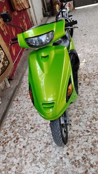 دراجه فراشه للبيع جديه مكاني حله حي الزهراء السعر 400👍 أو بيه مجال  ال...