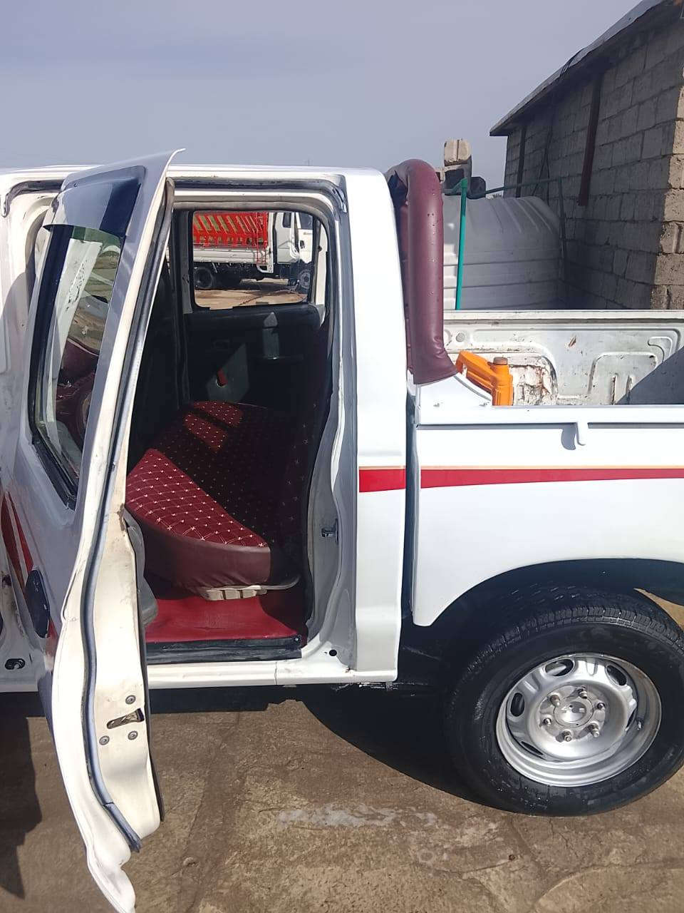 نيسان 2002البيع مزاد الداخليه السعر 52وبيهة مجال ***********
