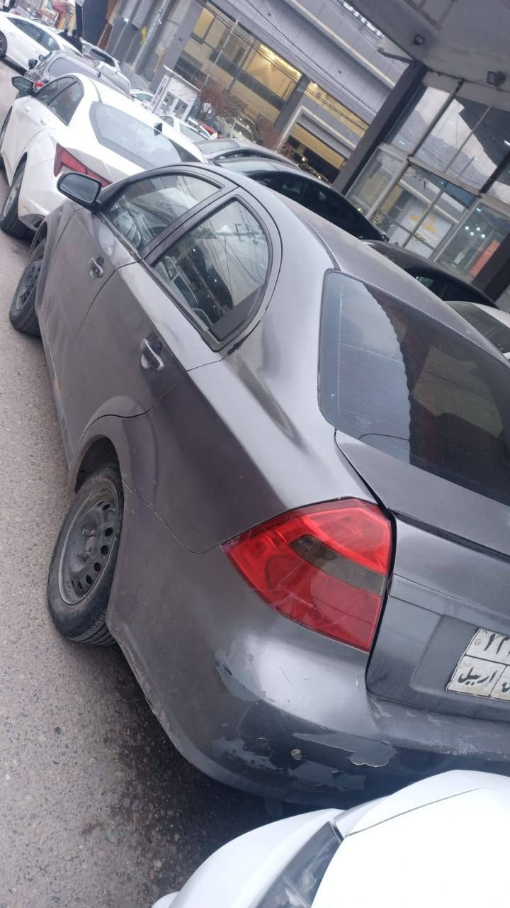 ٱفيو نفطي موديل2007 گير عادي 
عام صبغ بدون دواخل
 ٱمام وخلف كبس + شاشه و كاميره
 رقم اربيل شرط تحويل تدفئه وتبريد بشرط
السياره كلش نظيفه للمعلومات الاتصال *********** دهوك, العراق
