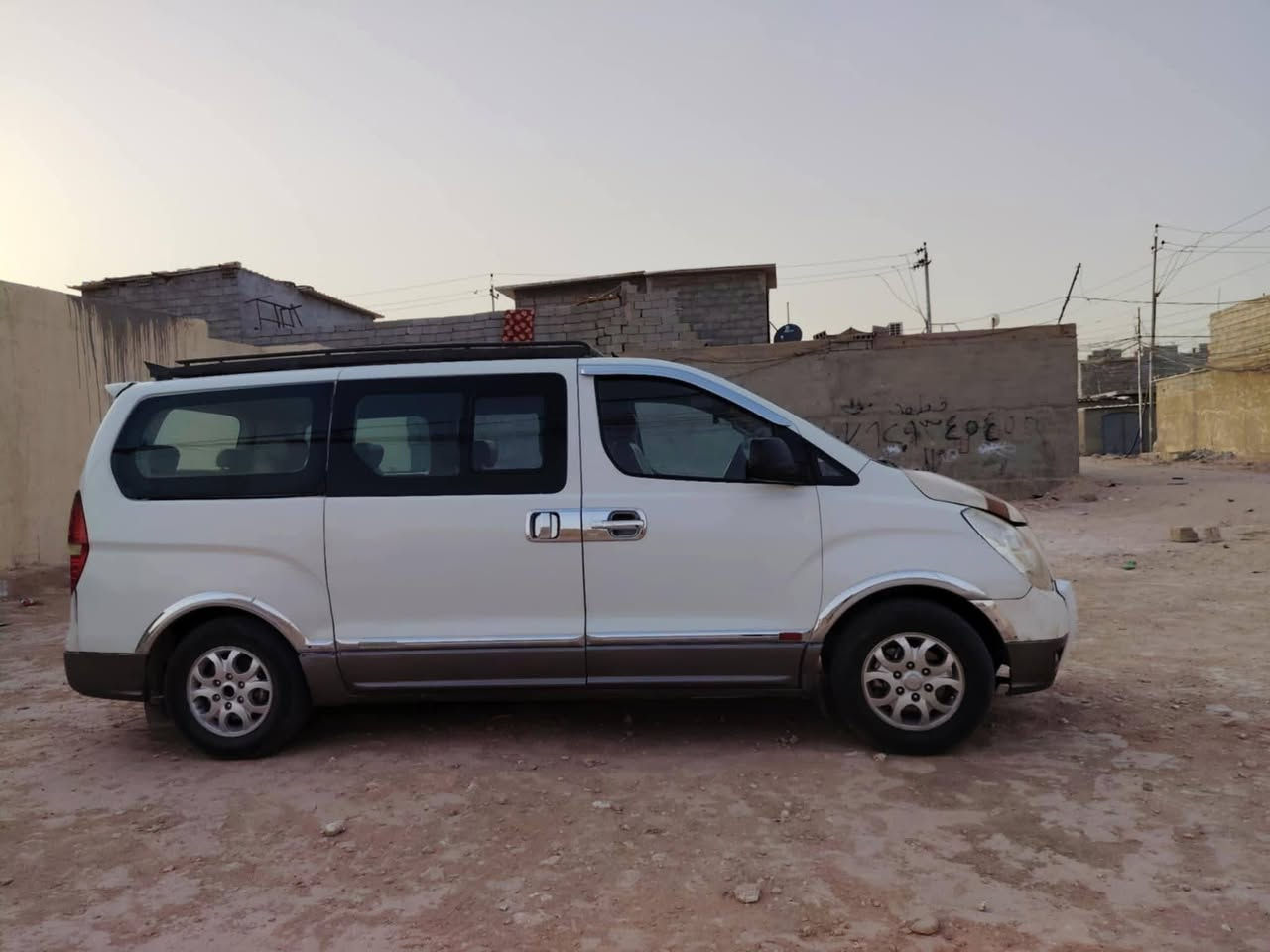 السلام عليكم  استاركس مفتوح
موديل 10
مكينه جيس تايرات جدد سياره مال جناي رقمها بصره  
مكان السياره ناصريه 
اتصل على الرقم ***********مكلف بل نشر
