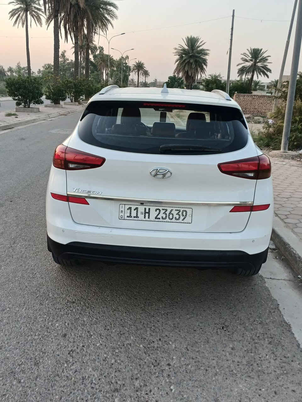 سلام عليكم
توسان 2019كوري
رقم بغداد بسمي 
مكفول صبغ ضربه تبديل 
ماشيه 70الاف 
فول مواصفات من عدا البنرومه 
السعر 187وبيه مجال 
المكان بغداد المدائن 
***********
