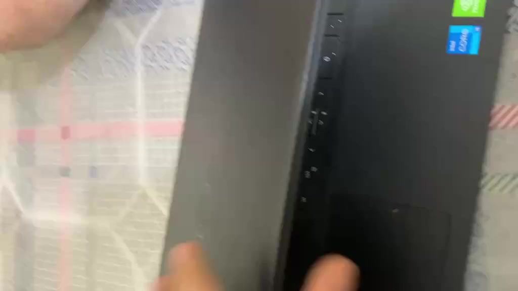 لابتوب جديد للبيع المعالج core i7 الجيل الثامن
الهارد ٢٥٦ssd 
رام ٨ گيگا 
مواصفاتهة ممتازه العاب وبرامج السعر 550 الف المكان بغداد الشعله


**إذا كنت صاحب هذا الإعلان وتريد حذفه لأي سبب، رجاءا أرسل رسالة إلى الدعم الفني**