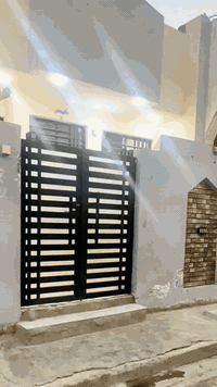 دار للبيع مساحه ١٠٠م طابق واحد بناء جديد زراعي الرئاسه شارع ٢٠ مقابيل صيدليه عسل العافيه منطقه متكامله
سعر ١٠٥
***********
