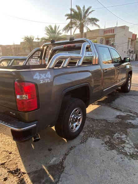 السلام عليكم جمسي سيرا موديل ١٤ جاهزة تبريد ثلج صدر جديد شاشة كبيرة محرك ٦ سلندر باب خلفي كبير سيارة مصبوغة عام اثر جراد فقط وارد امريكي حادثه جاملغ جهة القبق ومصلح فقط *********** 👍
