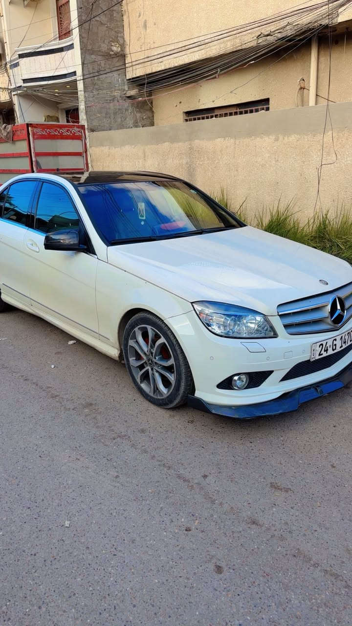 السلام عليكم حبيبي c300
موديل2010
بيها قطعتين فقط
مكينة 3000
تبريد
فتحة
تحكمات ستيرن
كشنات جلد كهرباء
كروس سرعة
منضومة لايتات وبلوجترات زينون
شاشة
كامرة دوارة 
سستم صوت بلادي
سبايدر وشفقة كاربون فابر
سيارة خير من الله تحويل او وكالة شوكت ماتحب عنوان السيارة بغداد غزاليةالبيع او المراوس السعر 133$الاتصال***********
