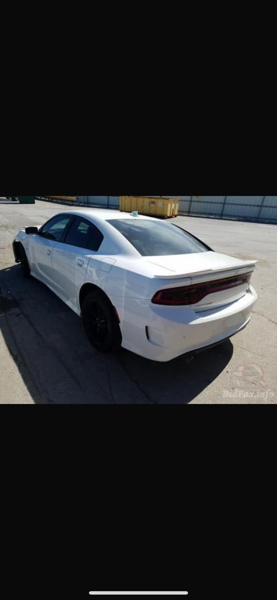 سلام عليكم جارجر 2019  رقم بصره تحويل ثاني يوم
محركه 5700
موصفات RT
سياره جديده مناقصه اي شي
الحادث مرفق بلصور
فقط بيه جاملق مصبوغ والجاملق الثاني
بارد  كما موضح بلصور. 
السعر (185)$

للاستفسار الاتصال
***********
