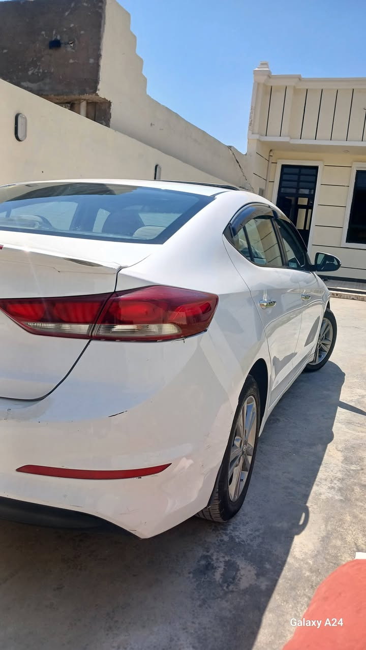 سلام عليكم النتره موديل 2018خليجي رقم بغداد مكفول من صبغ وتبديل فقط بارد بسيط بلباب سايق  سياره فول عده البصمه السعر 136 وبيهه مجال مكان سياره بغداد الوسفيه  الاستفسار  ***********
