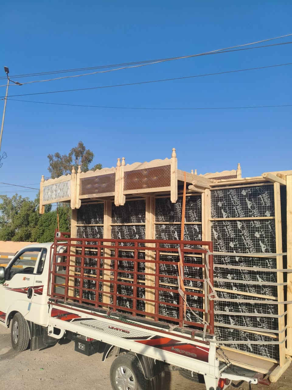 📢 وصلت وجبة جديدة من الأسرّة الخشبية 📢
بأجمل الألوان العصرية وأقوى النوعيات الممتازة، متوفرة الآن في مجمع أبو ليث الوائلي للمفروشات.
✅ جودة عالية
✅ تصاميم أنيقة ومتنوعة
✅ أسعار مناسبة
📍 العنوان: صوب السراي، قرب مدرسة غزة للبنات.
📞 للاستفسار والحجز: ***********
بإدارة أبو يوسف الوائلي حياكم الله ونرحب بزيارتكم. 🌹
