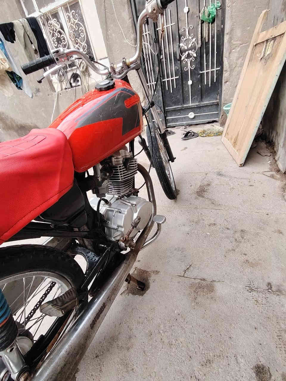 دراجه نامه ادوات مكينه خرسه مكاني زبير دور الدواجن سعر 275 وبيه مجال قليل رقمي ***********
