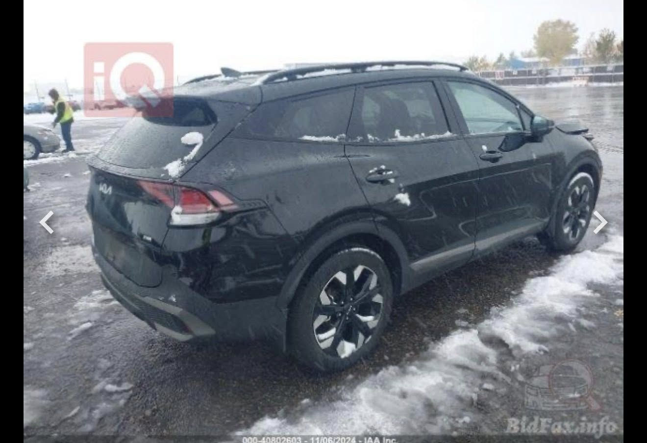 السلام عليكم
للبيع
كيا سبورتج X-Line موديل 2023
اللون: أسود ملكي

⸻

حالة السيارة
 • ضـرر خفيف (موضح بالصور المرفقة)
 • تم تبديل وصبغ:
 • بنيد + بارد بسيط في الجامغ الايمن
 • صبغ ربع الجاملغ الأيسر

 • بارد بسيط في الجاملغ والباب عكس السايق
 • ايرباك ستيرن راجع سستم السيارة مستقيمة بدون دواخل
 • رقم دهوك باسمي
 • ترقيم جديد

⸻

مواصفات السيارة 
 • بصمة
 • تشغيل عن بُعد
 • مقاعد جلد
 • تدفئة مقاعد 
 • كشن سائق كهرباء
 • ويل كب حجم 19
 • تحكم ستيرن
 • شاشة تدعم Apple CarPlay وAndroid Auto
 • رادار أمامي وخلفي + حساسات خلفية
 • رادار 360 درجة
 • دفع رباعي 4×4
 • محرك 2.5 لتر (4 سلندر)
 • قيادة ذاتية
 • توقف ذاتي
 • تبريد شاشة
 • تبريد منفصل
 • أوتو هولد
 • منافذ USB + Type-C

⸻

السيارة جاهزة وبحالة جيدة
السيارة ماشية 60700 كيلو متر قابل للزيادة

💰 السعر: 21,500 دولار

📍 العنوان: بغداد – الدورة
📞 للاستفسار: ***********
