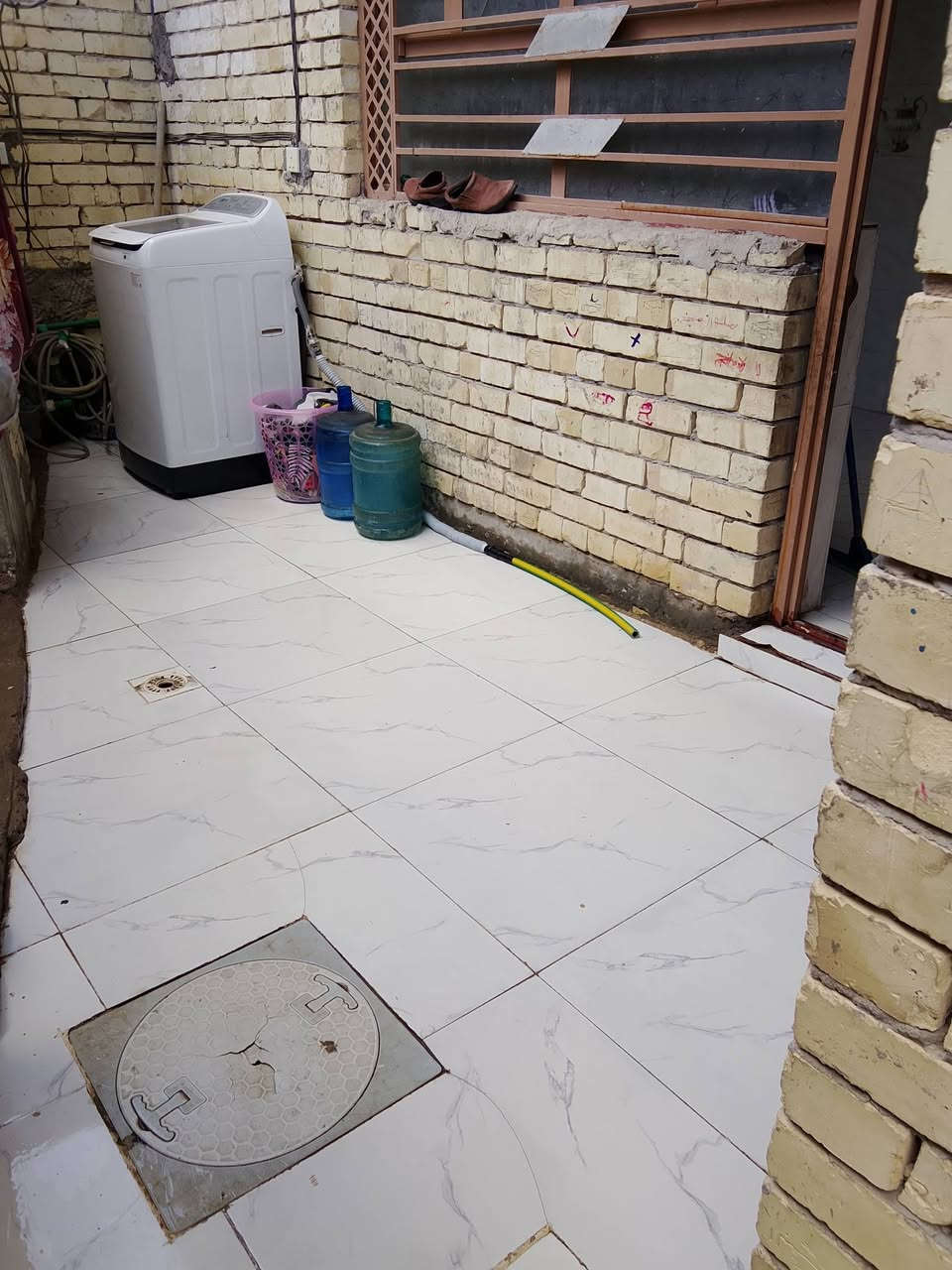 سلام عليكم..بيت للبيع 100 م سند25 في كربلاء المعملچي استفسار اكثر اتصال ع الرقم ***********
***********
