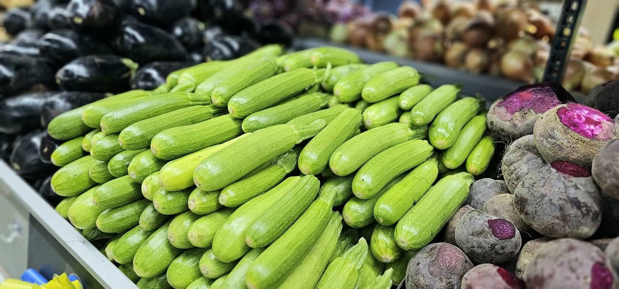 اللهم صل على محمد وآل محمد 🤲 
تتوفر خدمة توصيل داخل الحلة 🍎
#بقالية نون فريش و طازج 🥭🍍🍋🍊🍉🍈🍇
واتساب الطلبات ***********
العنوان الحلة شارع 80 مجاور القبة الذهبية الاستدارة الحادة
