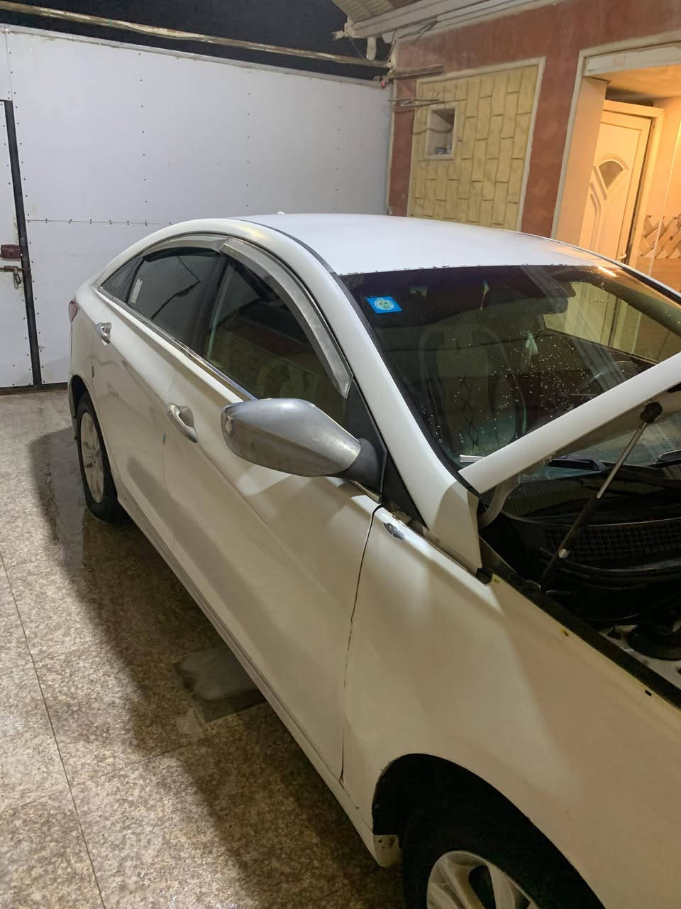 السلام عليكم بسبب الوعود الكاذبه تمت اعادة النشر
سوناتا 2013 وارد امريكي 
GDI 2.4
المواصفات 
1 تحكم ستيرن جهتين 

2 كروس كونترول
3 تدفئة مقاعد اماميه 
4 كشنات قماش 
5 شاشه اندريد
6 نضام ECO اقتصادي 
7 مرايا وسطيه فول تحكم 
8 شاشة اندرويد
10 اوامر صوتيه
دعاميه اماميه ولايتات جدد 
رقم جديد سنويه بأسمي تحويل ثاني يوم 

السعر 90 قابل للتفاوض
*********** شريحه
*********** واتس اب
الموقع 
البصره قضاء شط العرب الجزيره
