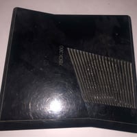 Xbox 360 مهكر • نظيف ٩٠٪ • ٢ جويستك