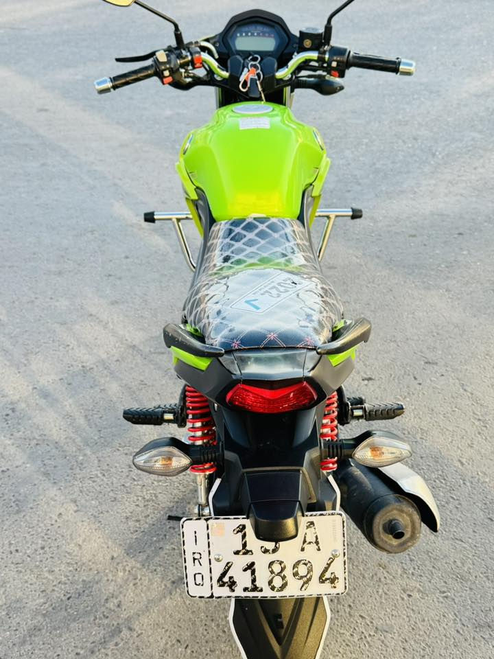 السلام عليكم 

دراجه هاوجي موديل ٢٠٢٢ دراجه نضيفه وشوفت عينك مسجله تحويل ثاني يوم تجي تفحص ع راحتك لون اخضر محرك مامفتوح  السعر 16ونص وبي مجال  العنوان التاميم قرب دعاء سنتر 
للستفسار / ***********
