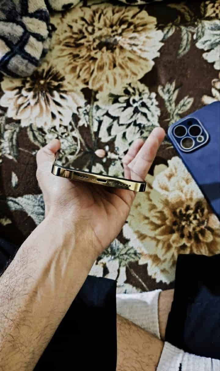 السلام عليكم ايفون 12 pro max للبيع او مرواس ويا 13
باطريه 92 مبدله شاشه اصليه شرط ذاكره 256 الحهاز نضيف كلش سعره 300 وبي مجال للستفسار ***********
