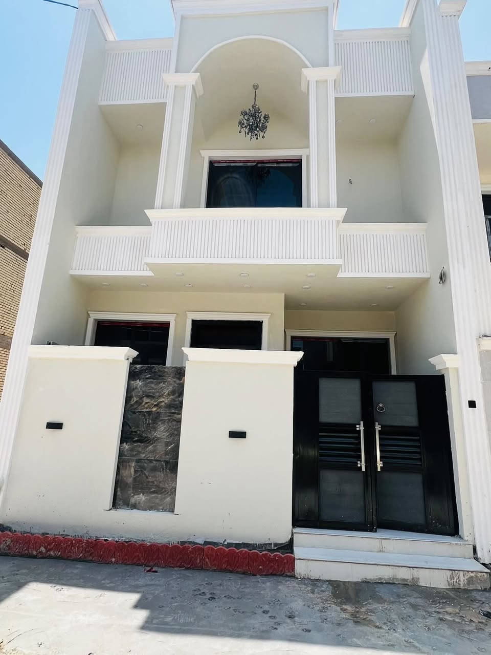 - السَلام ؏ـليڪُم ،
- ⁠دار للبيع 🏠 
- ⁠المساحة :- 100 م 
- الموقع : بغداد _ الدورة _ البعيثة _ مجمع الحليم  
- ⁠بسعر جداً مناسب 
- خدمات كاملة بالمنطقة
- ☎️ للأستفسار التواصل واتساب 
***********
***********
