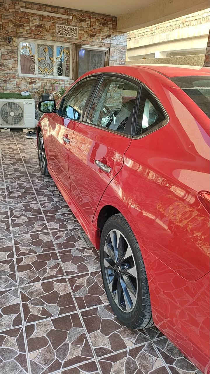 نيسان سنترا موديل 2019 رقم سليمانية الضرر حافة البنيد ومصبوغ البنيد فئة SR 
مواصفاتها :
بصمة شاشة 
كاميرا 
كشن كهرباء
ويل كب كروم 
لحاية مواصفات ال SR
السعر 122 السيارة جديدة كلش ادامة كاملة مابيها نقص
مكانها ديالى تقاطع القدس
***********
