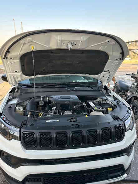 جيب كومبارس موديل24 حادثها بنيد مصلح نفسه  والسياره بسمي المكان بغداد السعر 170 وبيها مجال ***********
