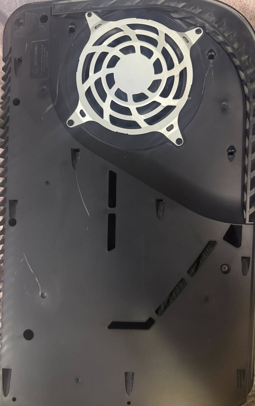 سلام عليكم
بلايستيشن 5 فات اوربي نسخة CFI 1200 احدث نسخة الي تجي بدون مشاكل كل ملحقاتة الاصلية موجودة وكارتونتة موجودة البلي بعدة جديد وكلش محافظ عليه فقط بي شخوط بسيطة بسبب الكفر اول ما تسحبة هيج يصير وما ماثر اي شي لا شكل ولا اداء. يجي ويا حساب امريكي العابة:
Gta 5 النسخة العادية و المحسنة 
Snow runner ايضا النسخة العادية و المحسنة 
سبايدر مان مايلز موراليس العادية و المحسنة 
Fc24 deluxe (اغلى نسخة) العادية و المحسنة
Carx drift 
السعر 550 الف قفل 
بغداد زيونة وتوصيل متوفر 
*********** يرجى عدم الاتصال 🩶
