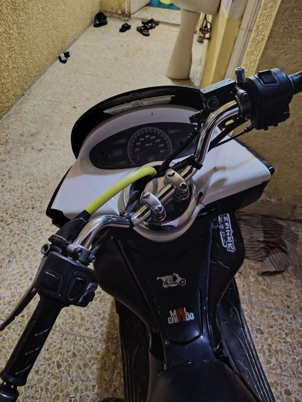 سلام عليكم بي سياكس جيل الول ياباني ابيع او مراوس عادي دراجه ياردلها بس ترديب كفرات فقط ***********
