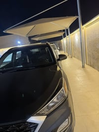 سيارة توسان للبيع وارد امريكي موديل ٢٠٢١ ضربتها بس بنيد مبدل  تخم تاير...