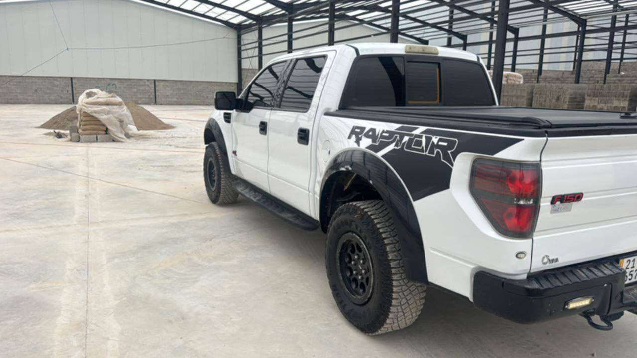 Ford F150 Raptor 2013 niva V8 220$
خلیجی سفری شەریکەی نیڤا نمونە لە جوانی بیلاد ڕاپتەرە قەپات مواسەفات سڵایدو شاشە گەورە 
یەک پەڵەی بچوک بۆیاخی هەیە بێ ناوگرتن 
گێڕ و مەکینەی بەشەرت نەکراوەتەوە 
نرخ : ٢٢٠$ و معامەلە 
سلێمانی ناوشار
ژمارەی خاوەنی: *********** السليمانية, العراق
