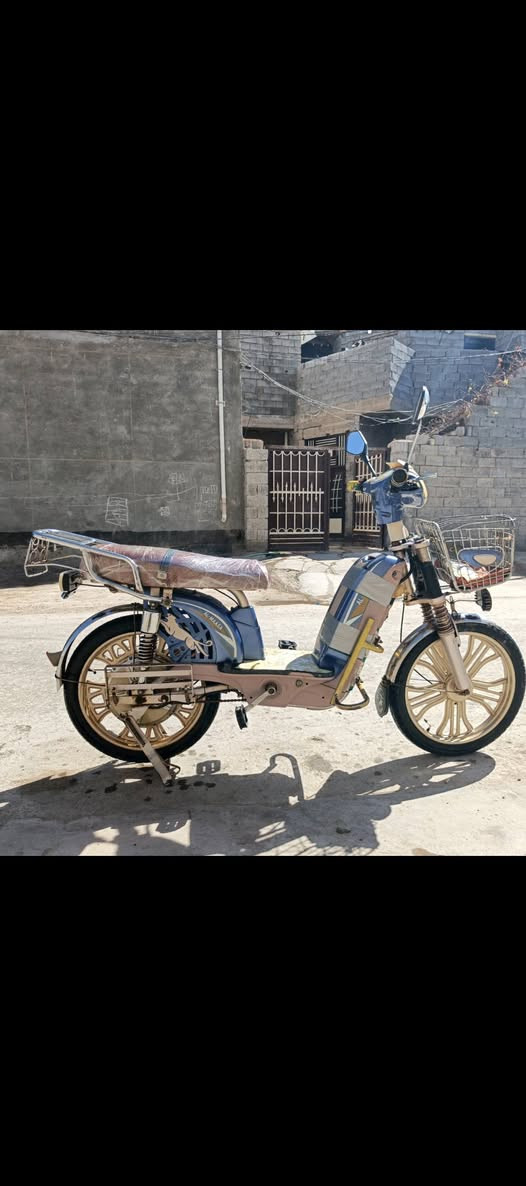 السلام عليكم اني مكلف بل نشر ماطور شحن للبيع نضافته مثل مشوفه كدامك كله شغال مابي شي نقص بطارياته كلهن زينات خير من الله او عل فحص سعره 275 اليريده يجي خاص او يتصل عل رقم مكاني السكنيه هذه رقمي ***********
