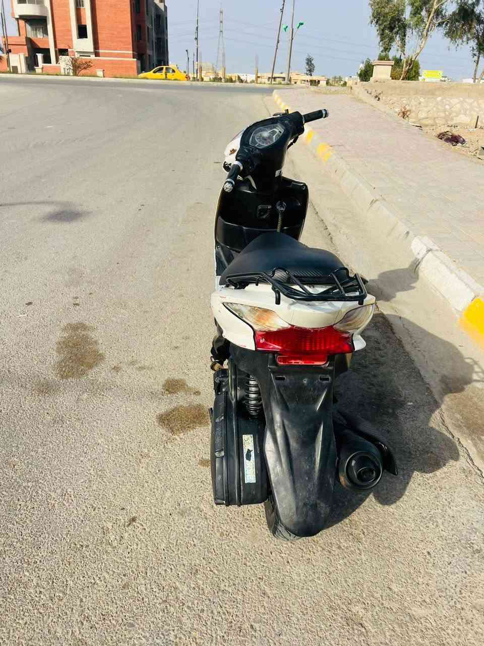 سلام عليكم للبيع دراجه ادرس يباني حديث  مابيه نقص شلعه معدل كهربائيات كله شغاله دراجه مبدال بيه بس والفات  سعر خاص...  ***********
