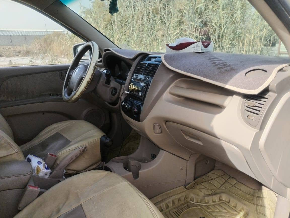 السلام عليكم ورحمة الله وبركاته
سبورتج ٢٠٠٨ خليجي مكفول مراوس بشي أحدث السيارة جاهزة ما بيها اي نقص، ***********
