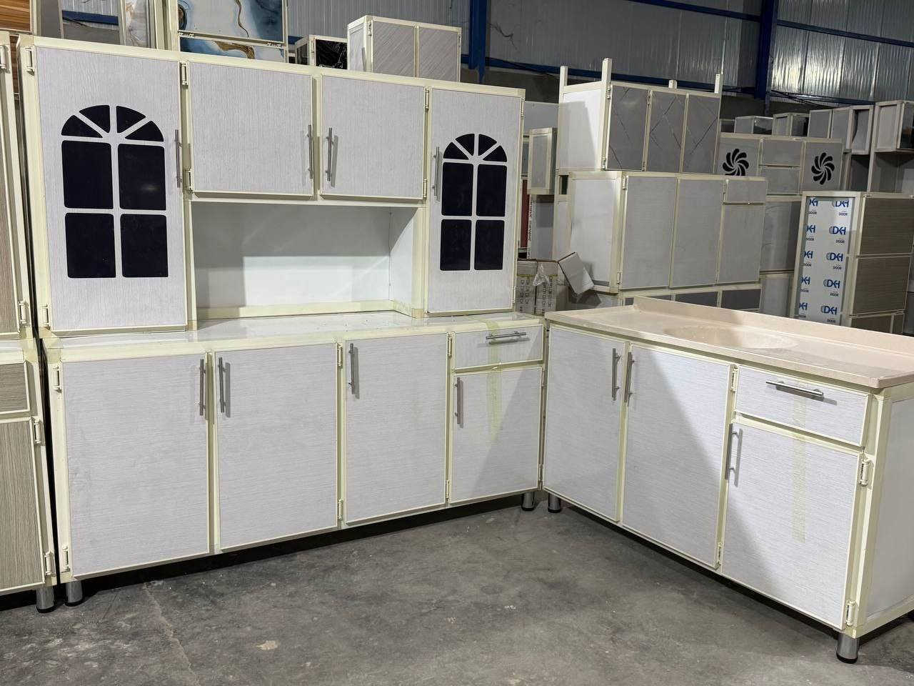 كاونتر مترين  ارضي ومع  وسنك (متر وعشرين )مرمر
ملاحظة 👇
 داخل الكاونتر بنل وليس كابون فقط داخل الملحق كابون 
الأرضي داخله  بنل والسنك داخله بنل
والارتفاع 90 سم استندر 
والأرجل ستيل
 السعر  300 الف 🔥
 
التوصيل✈️✈️✈️ 
بغداد مجاني 
اطراف بغداد 15 الف
يتوفر التوصيل لجميع محافظات العراق 🚚


**إذا كنت صاحب هذا الإعلان وتريد حذفه لأي سبب، رجاءا أرسل رسالة إلى الدعم الفني**