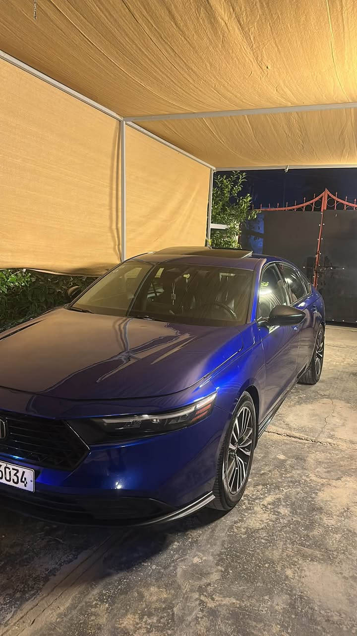 السلام عليكم هوندا اكورد موديل 2023 
فول السياره الحادث مرفق ويا الصور سعرها 175
الصبغ بس جاملغ وبنيد
بغداد العامريه
*********** ابو محمد

