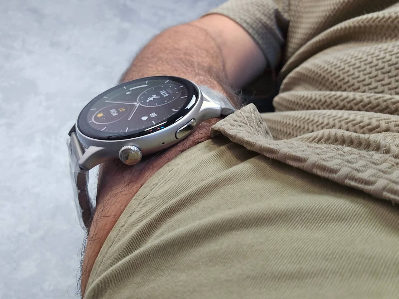 الساعه المميزه من براند Oteeto اللي جنيه بمواصفات وسوقت وير مميز جدا 
� *Oteeto Watch 4* – ساعة ذكية عصرية وذكية لأقصى حد 

� شاشة OLED 1.43″  
� بطارية تدوم حتى 4 أيام  
� مقاومة للماء بمعيار IP68  
� تتبع نبض القلب وSpO₂  
� إشعارات المكالمات والرسائل  
� متوافقة مع iOS وAndroid  
� تصميم أنيق وخفيف الوزن  

ريفيو تفصيلي للساعه : 
https://youtu.be/X8ennRLtD7U

� للشراء والتفاصيل اكتر عن الساعه من خلال اللينك ده  :  
https://elmaktabatech.com/product/oteeto-watch-4/


**إذا كنت صاحب هذا الإعلان وتريد حذفه لأي سبب، رجاءا أرسل رسالة إلى الدعم الفني**