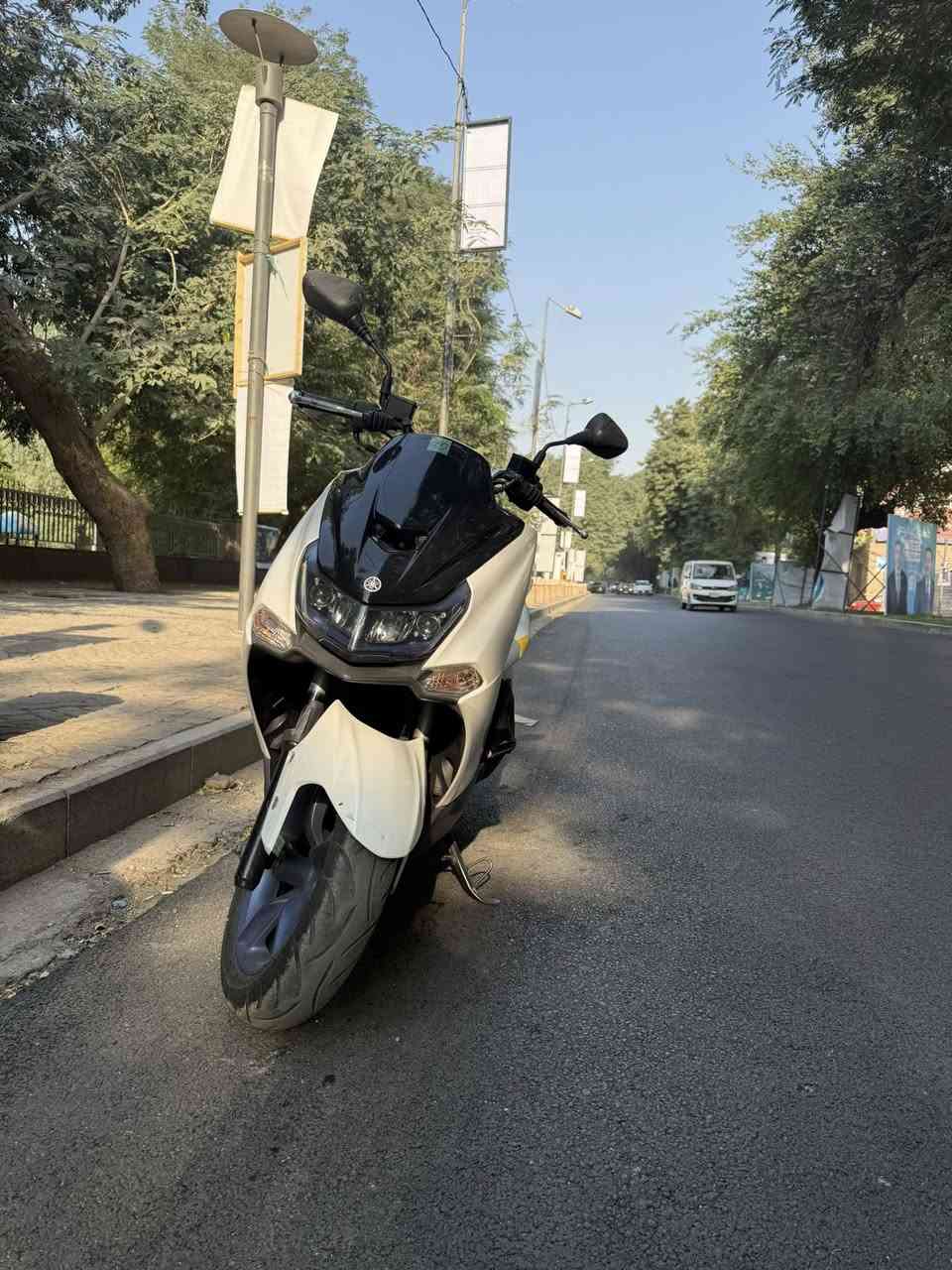 ياماها ماجـستا أس الحديث موديل 2021 ياباني🇯🇵 للبيع كفاله عامه مكينه + كفرات

الدراجه كامله على آخر برغي مابيها اي نقص نازله من معرض كلشي وكلاشي قبل اربع اشهر ومكاتبه موجوده + أوراق المزاد ماشيه 55 الف جديده كلش برغي ما مفتوح بيها 
✨مواصفات ✨
فيت بم 
لايت عالي ناصي 
أشاير يمنه يسرة
صندوك جك
سويجات ثنين
ستاند جانبي كهربائي 
مكينه 160 سي سي 
بريك امامي خلفي دسك
موقع بغداد الكراده 
سعرها : 19 ورقه ونص وبيها مجال للشراي 
لل استفسار فقط واتساب ***********
