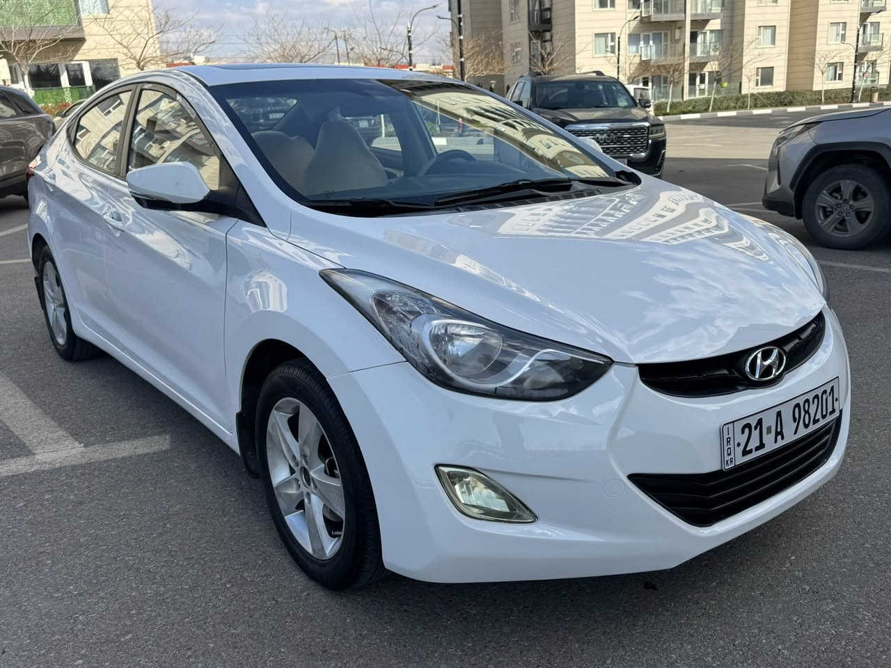 هونداي النترا 2013 خليجي
فول مواصفات 
ماشية 122
محرك 1.8
نص جاملخ خلفي ضبغ بدون حادث بدون دواخل
سبير ما نازل 
كير محرك اب شرط
خمسة ويل كب
فتحة
ABS
مكان السيارة السليمانية
سنوية و رقم جديدة
بسمي السيارة تحويل نفس اليوم
خابر تدلل
***********
