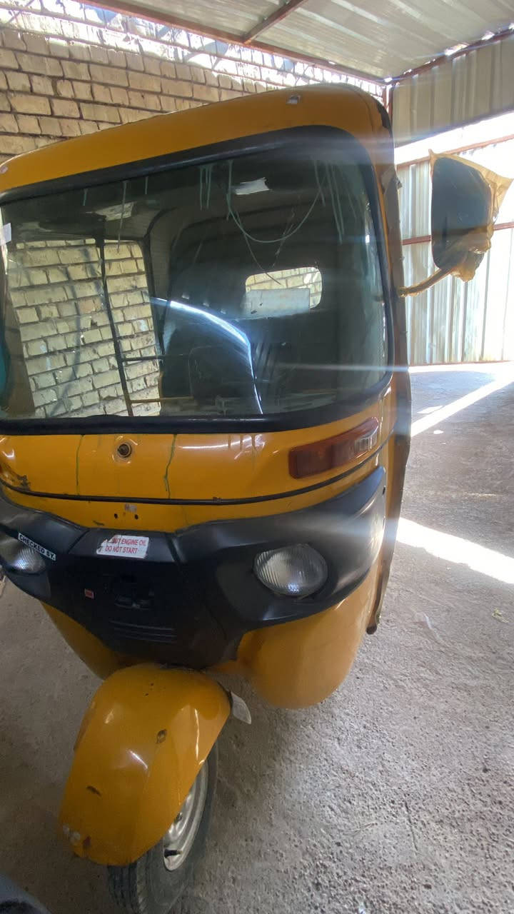 تكتك للبيع مضلع مديل 2019 داخله بل 20 سنويه نكليزي تحويل ثاني يوم تكتك بس لغد مضروبه والبقيه كفاله 

تكتك خير من الله مكينه ناعمه كبل لشارع مابيه أي نقص 

بغداد الحسينيه الراشديه
***********
