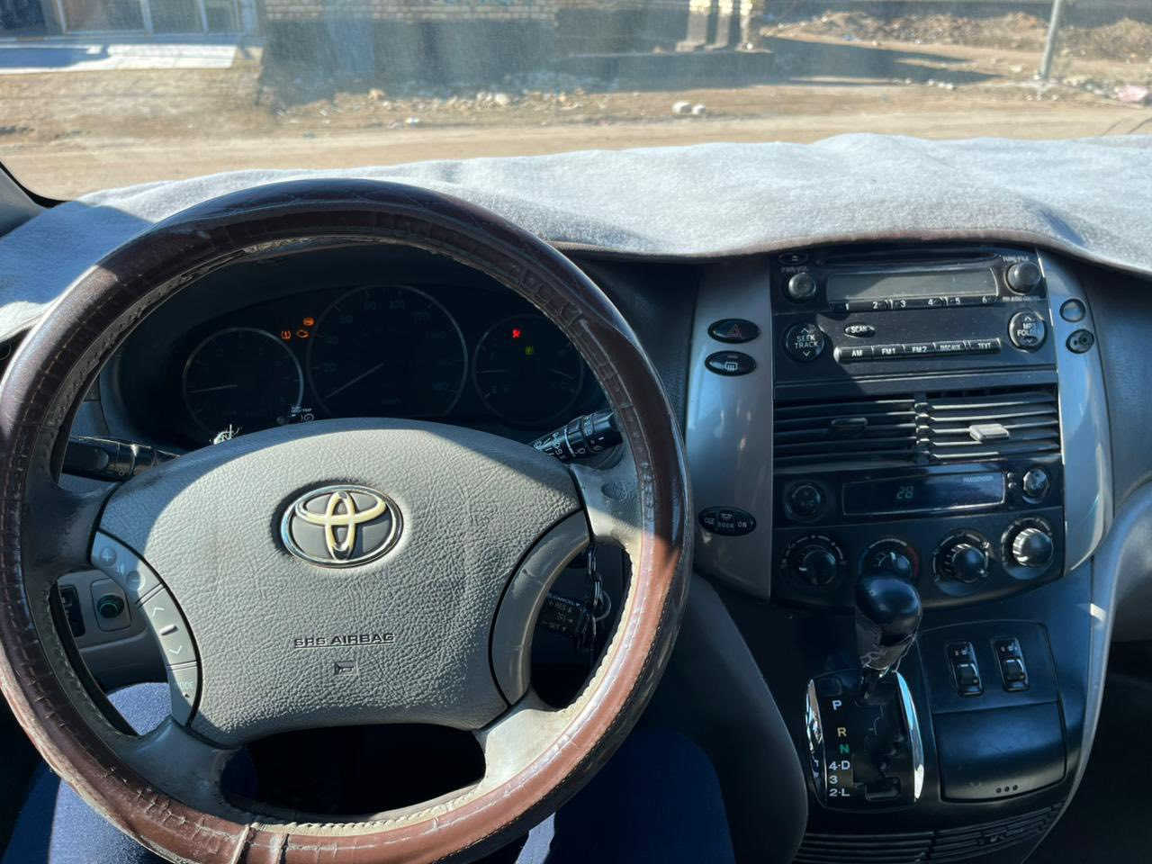 سينا 2008 رقم بغداد باسمي ثاني يوم مداور مواصفاتها :
بيبان السلايد كهرباء
 جنطة كهرباء
 كشن كهرباء
 مثبت سرعة 
كشن تدفئة 
غرفة جديدة
 تخم تاير 
حدادية جديدة
 محرك 6 سلندر 3600
تبريد شغال
بردات بلادية 
95 ورقة وبيها مجال بسيط مكاني القاسم 
رقمي ***********
